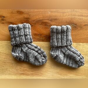 Hand Knit Baby Socks—that will actually stay on your baby’s feet!